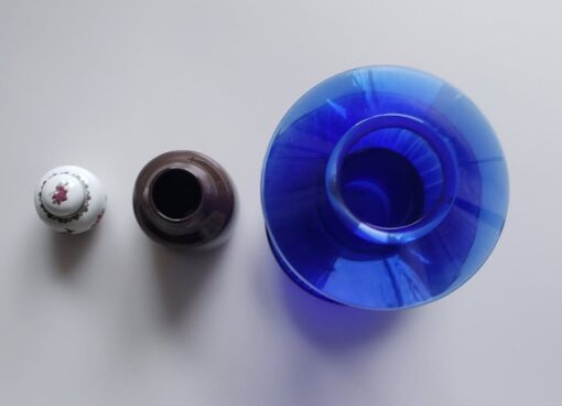 Set of 3 Vintage and Modern Vases - Image 4