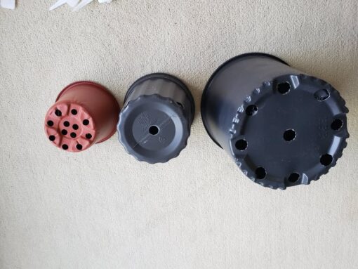 Plastic Plant Pots / Nursery Pots with Drainage Hole - Image 5